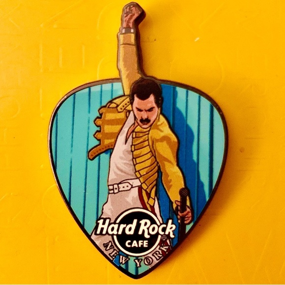 Hard Rock Cafe Freddie Mercury for a Week Guitar Pick 2019 Series - Picture 2 of 2